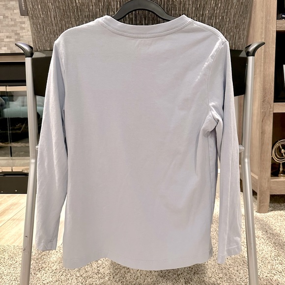 Old Navy long sleeve t-shirt - Picture 2 of 3